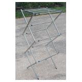 18" x 42" Portable Towel Rack