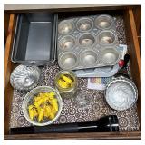 Baking Pans & Utensils