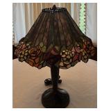 Stunning Tiffany Style Lamp with Rose Design