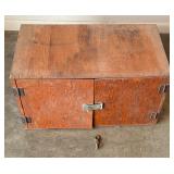 Vintage Old Fashion Shop Box
