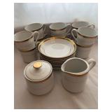 20 pc Fine China Manufactured by Fashion Manor