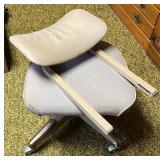 Vintage Swivel Office Desk Chair