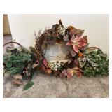 17" Wreath and 2 Floral Decors