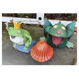 2 Frogs & Mushroom Outdoor Decor