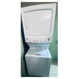 GE Unitized Spacemaker® Washer and Dryer