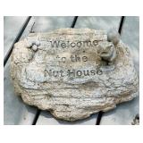Yard Plaque w/Squirrel