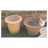 2 Terracotta Flower Pots