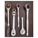 Nice Lot of 5 Vintage Ratcheting Socket Wrenches