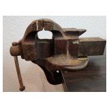 Vintage Small Bench Vise Anvil 2.5" Wide Jaws