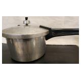 Vintage Presto A403A 4 Qt Pressure Cooker Complete