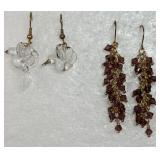 2 Fashion Earrings