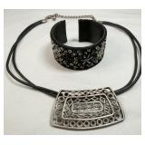 2 Fashion Jewelry