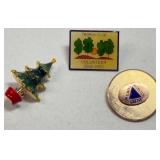 3 VTG Brooch/Pins