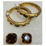 2 Fashion Earrings