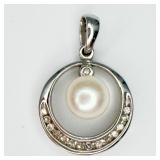 10KT W/G Pearl & Diamond Pendant