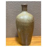 10ï¿½ Pottery Vase