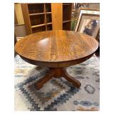 Antique Pedestal Oak Round Table