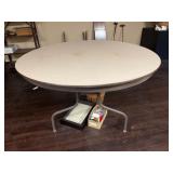 Round Fold Up Table