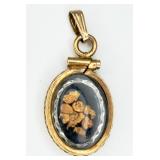VTG Gold-tone Locket Style Pendant w/ Gold Flakes?