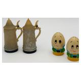 2 Pairs VTG Salt & Pepper Shakers