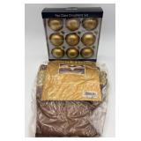 Gold Colored Christmas Decor