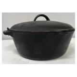 *Vintage No. 8 Cast Iron Dutch Oven w/ Lid