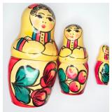 VTG Russian Matryoshka Nesting Dolls Set of 3