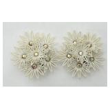 Oh So Fun! 1950ï¿½s White Flower Ear Clips