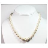 VTG Faux Pearl Necklace in Original Velvet Case