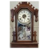 *Vintage Ornate Wood Mantel Clock