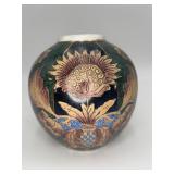 Vintage Chinese Decorative Porcelain Vase