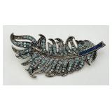 Fancy Fluffed Up Feather Pin