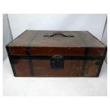 Antique Small wooden chest