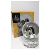 Nat Geo Emperor Penguin Musical Snow Globe