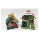 Lot of two decorative bird houses