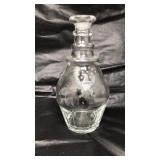 Etched eagle decanter, no lid