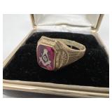 10K Gold Freemason Ring Sz 10.5