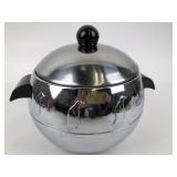 West Bend Penguin Hot & Cold Vessel.