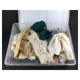 Vintage Linens w/ Tote