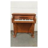Vintage Casppirette Childs Piano