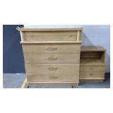 United furniture dresser and nightstand