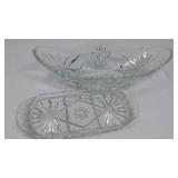 Set of two two serving trays