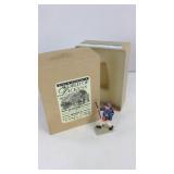 World of Dickens figurine