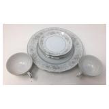 Carrousel Fine China 8 pc set