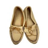 Minnetonka Leather Kilty Moccasins, Size 8