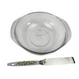 Pyrex 024 Clear Glass Bowl and Spice O' Life Spatu