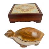 Carved Banded Onyx Turtle and Tiled Wood Trivet
