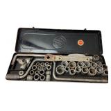 Duro Metal Products Co. Socket Wrench Set