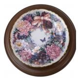 Bradford Exchange Lena Liu Framed Plate