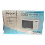 Magic Chef MCM1110W 1000W Microwave Oven Sealed